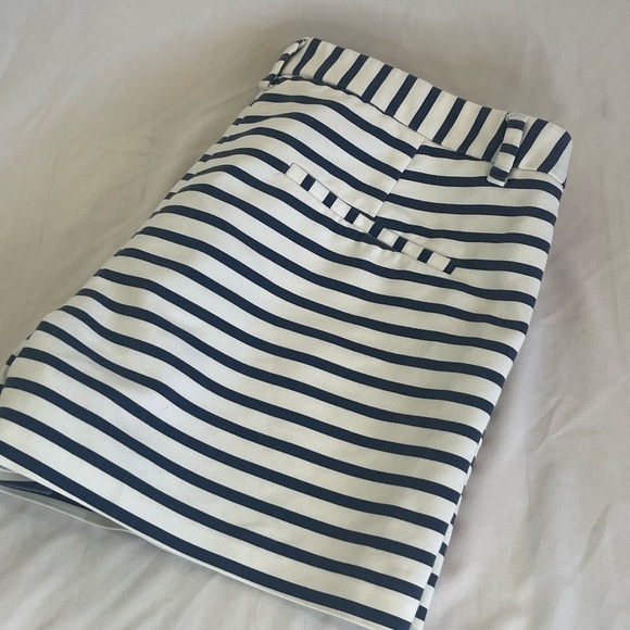 SOLD Zara Basic Womens Shorts Size Medium White Navy Striped - Picture 4 of 9